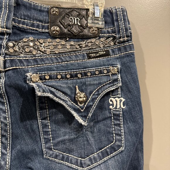 Miss Me Embroidered Bootcut Jeans Size 29 - Picture 6 of 10